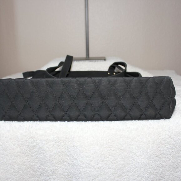 St. John Womens Nylon Quilted Shoulder Bag Black Gold Hardware Classic - Picture 5 of 9